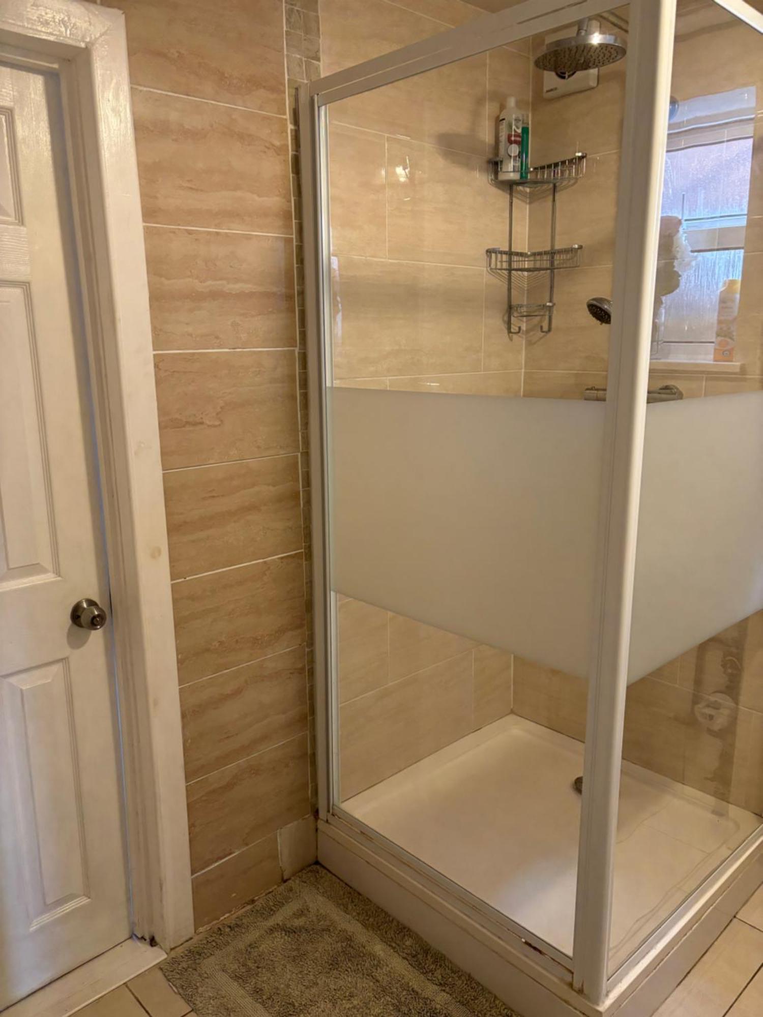 Practical Onsite Cosy With Shared Entrance Apartamento Coventry
